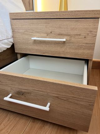 Dormitorio Kibuc: Cama y Mesitas