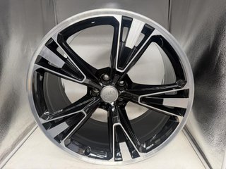 Juego llantas 21 pulgadas originales Audi SQ8