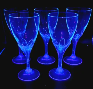 5 Copas de vino Bormioli Rocco "Bouquet".