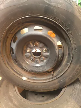 Llantas Chapa 5x100 con neumaticos Toyota