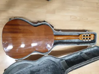 Guitarra Admira Paloma Clásica