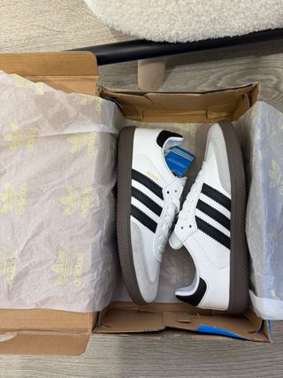 Adidas Samba Blancas y Negras