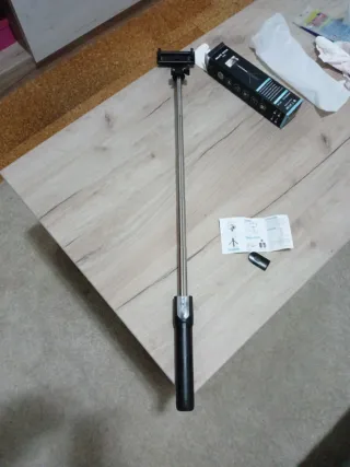 Palo Selfie Trípode con Mando