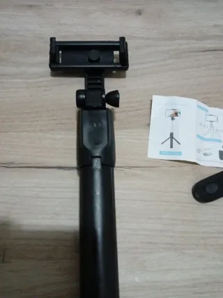 Palo Selfie Trípode con Mando
