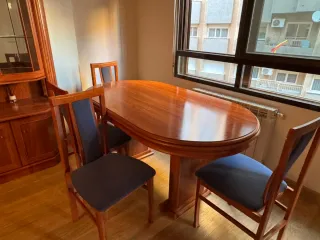 Mesa comedor extensible y 6 sillas