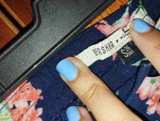 Falda corta estampada flores