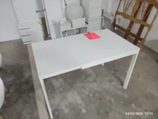 Mesa de cocina extensible blanca