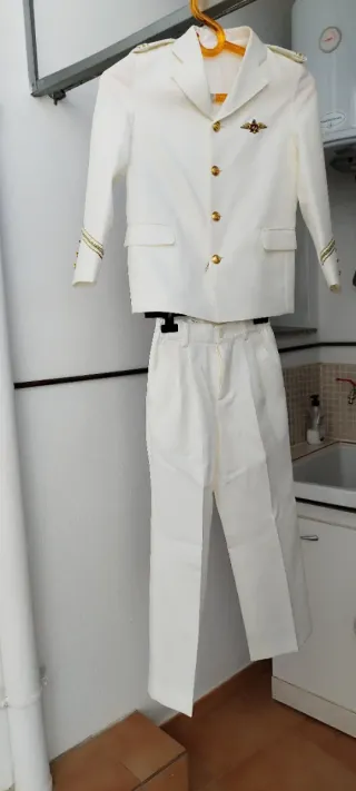 Traje de Comunión Blanco y Dorado