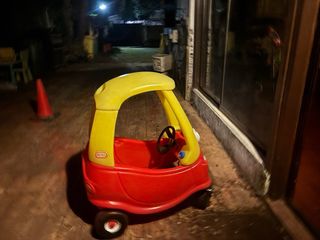 Coche infantil Little Tikes