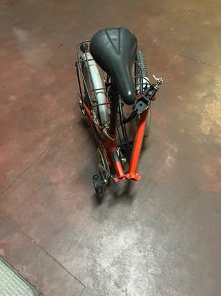 Bicicleta plegable Orbea roja