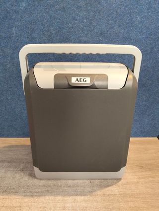 AEG Automotive KK Nevera y Calentador