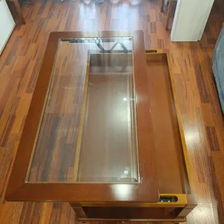 Mesa centro elevable madera cerezo cristal.