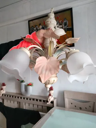 Lámpara colgante beige y rosa