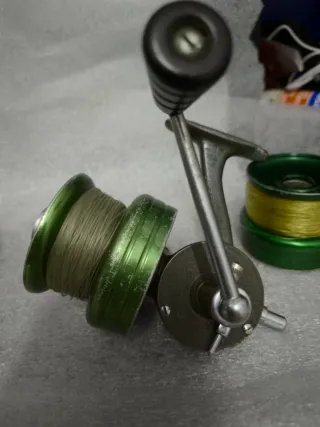 Pareja carretes pesca antiguos