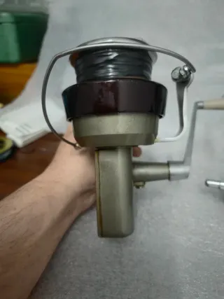 Pareja carretes pesca antiguos