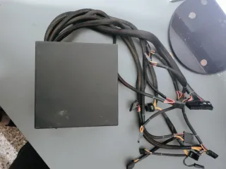 Fuente de Alimentació Radix 700w 80plus silver