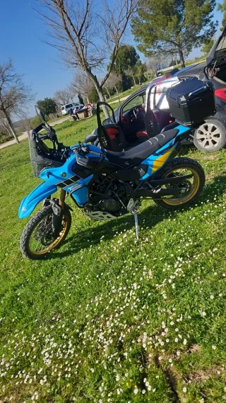Yamaha Ténéré 700 Rally Azul/Amarillo