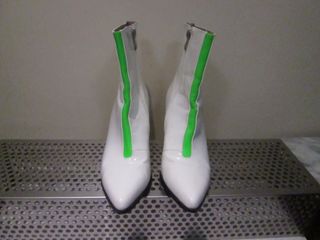 BOTINES DE VINILO CON TACON COLOR BLANCO Nº 39 EGO