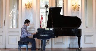 Clases de Piano - Español y Inglés - Alumno CSMN