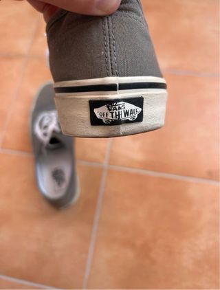 Zapatillas Vans Off the Wall Grises