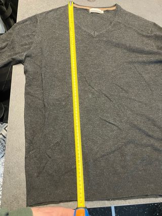 Maglione grigio scollo a V