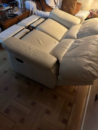 Sofás de piel beige