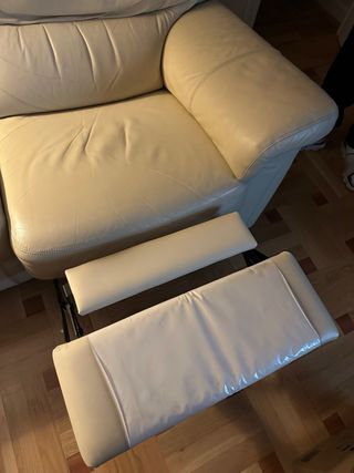 Sofás de piel beige