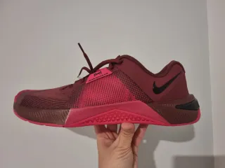 T46 Nike Metcom 10 Rojas