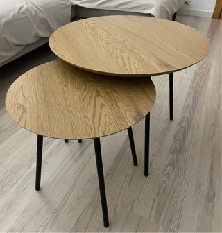 Set di due tavolini ausiliari rotondi in legno e metallo