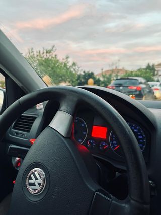 Volkswagen Golf 2004