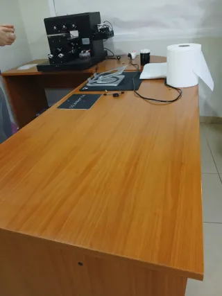 Escritorio de madera