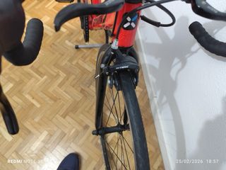 Bici carretera niño Btwin Triban Roja