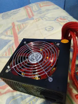 Alimentatore Gaming Nero