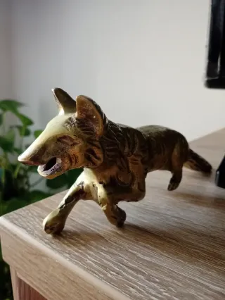 Figura de zorro de latón