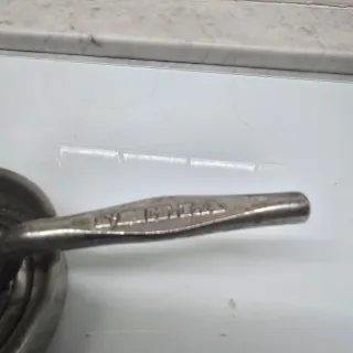 Spremiagrumi vintage in metallo