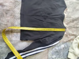 Camiseta Adidas manga larga crop top