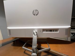 Monitor HP 27fwa con urto sullo schermo