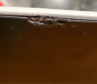 Monitor HP 27fwa con urto sullo schermo