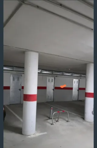 Se Alquila o se Vende Plaza de Garaje y transtero