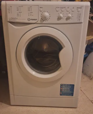 Lavadora Indesit 6Kg A+