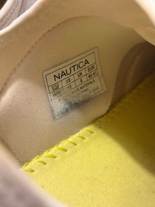 Zapatillas Nautica Blancas y amarillas