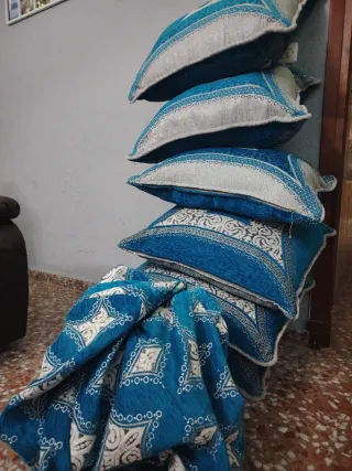 Cojines y funda de sofá marroquí
