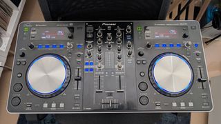 Pioneer XDJ-R1 + Flightcase