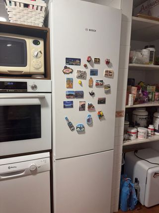 Lote de electrodomésticos de cocina casi nuevos.