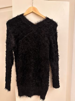Jersey negro peludo