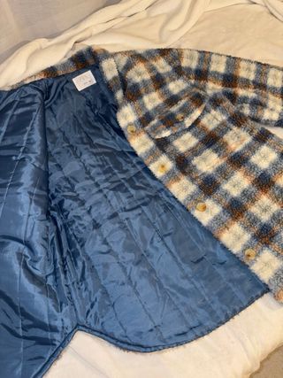 Chaqueta tipo borreguito a cuadros