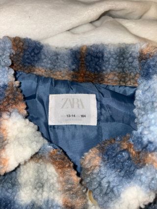 Chaqueta tipo borreguito a cuadros