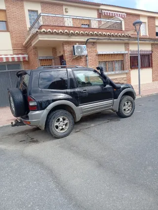 Mitsubishi Montero 2006