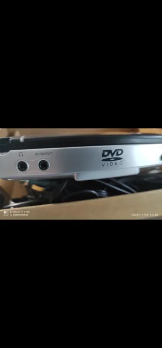 2 Reproductores DVD Portátiles Denver 7