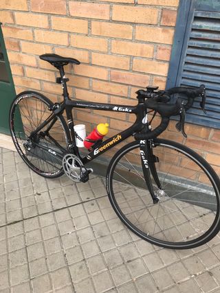 Bicicleta Goka Carbono CMT 700